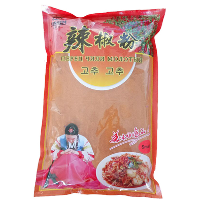 요리를 위한 마른 빨간 순화 1 킬로그램 달콤한 칠레고추를 넣은 저민 고기와 강낭콩 스튜 스리라차 소스